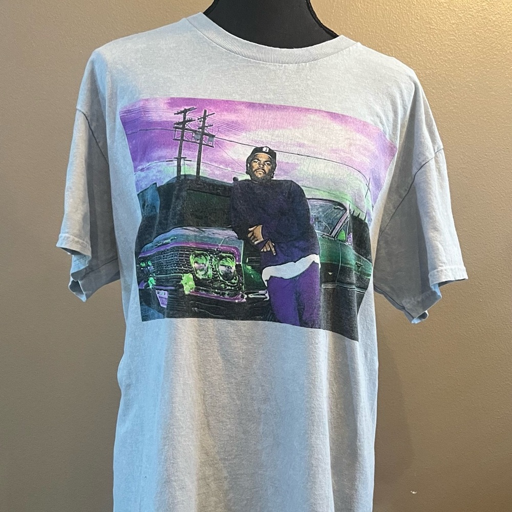 Graphic Print Gray T-Shirt